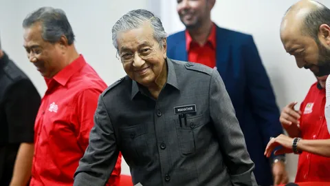 มหาธีร์ยุบโครงการรถไฟเชื่อมสิงคโปร์