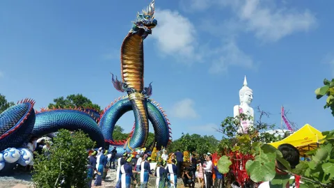 อาทิตย์ทรงกลด! บวงสรวง ‘ปู่ศรีมุกดา’ ยาว 122 ม. คนแห่ซื้อเลขวัน-ยอดทำบุญ