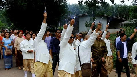 เล่นเอาตื่น! ยิงขึ้นฟ้า งานแต่งลูกนักการเมืองตรัง กลายเป็นปืนเด็กเล่น