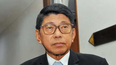 ครม.ตีกลับเพิ่มบำเหน็จประจำปี 2 ขั้น จนท.คสช.ไม่มีกำหนด หลังนายกฯ ติง!