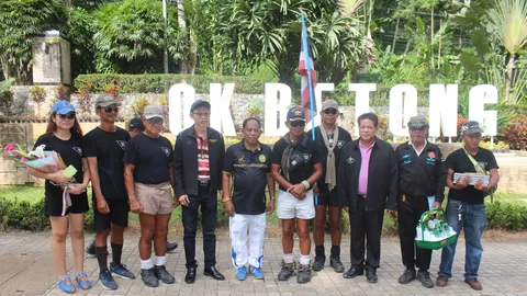 ครูพลาม วิ่งล่ามโซ่ใส่คอมแบตถึงเบตงแล้ว หวังเห็นคนไทยรักสามัคคีกัน