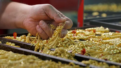 ทองไทยยังนิ่ง! รูปพรรณ ขายบาทละ 20,350 