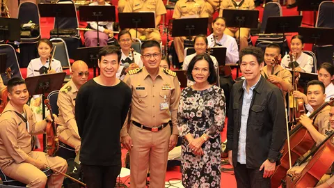 คอนเสิร์ต “ชั่วฟ้าดินสลาย”