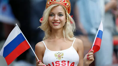 ชาวเน็ตค้นกระจุย ตามหาสาวเซ็กซี่ ฮอตสุดบอลโลก2018 จนรู้เป็นดาวโป๊