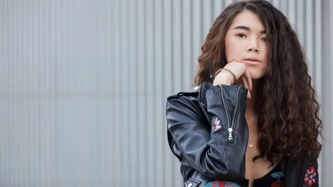 ผู้หญิงอาร์ตๆ ส่องสไตล์ 'แนน ชิดชอบ' ลูกสาว 'เนวิน'