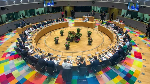 ซัมมิตอียูมุ่งแก้วิกฤติผู้อพยพ-จี้เบร็กซิต