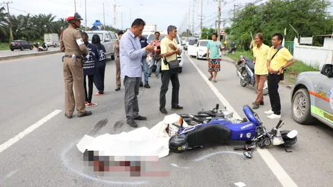 สาว 41 หักจยย.หลบกระบะเกี่ยวหกล้อล้ม ล้อหลังทับร่างตายคาที่