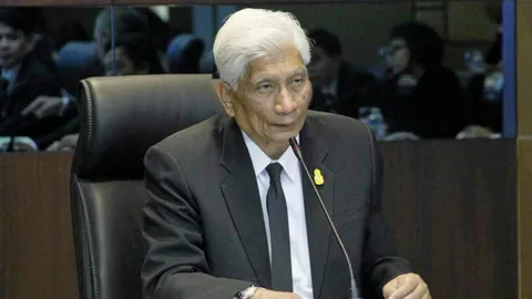 'สุวพันธุ์' ไม่ติดใจ 'องค์กรชาวพุทธฯฟ้องผิด 157 ปมเสนอร่าง พ.ร.บ.สงฆ์