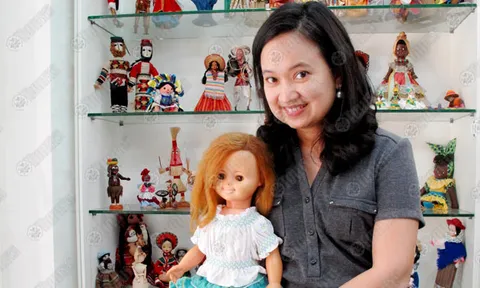 "ตุ๊กตา" บันทึกความทรงจำจากการเดินทาง"ดร.ปาริชาต สถาปิตานนท์"