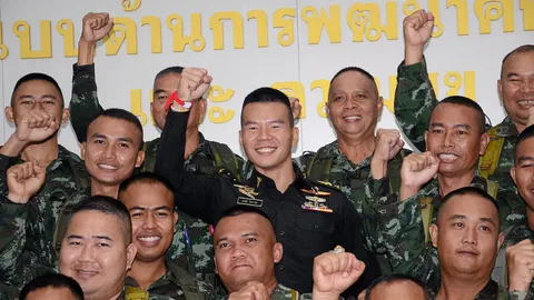 ต้อนรับ “ฮีโร่”