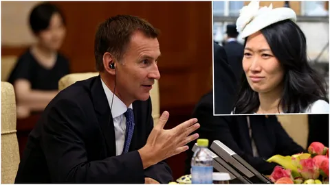 กลับบ้านไปจะรอดมั้ย!? รมต.ผู้ดีมึน บอกเมียชาวจีนของตัวเองเป็นคนญี่ปุ่น (คลิป)