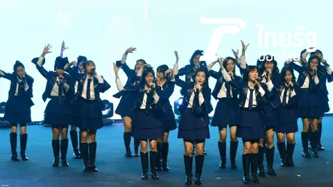 คอนเสิร์ตการกุศล BNK48 จากใจคนไทยเพื่อช่วยผู้ประสบภัยที่อัตตะปือ