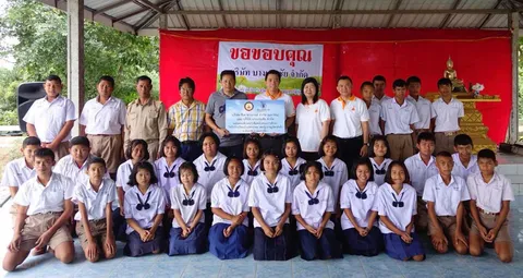 ลุยมอบคอมพิวเตอร์-ทุนการศึกษา เพื่ออนาคตของชาติ