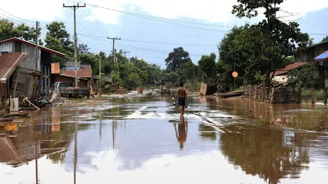 เหยื่อเขื่อนลาวแตกพุ่ง