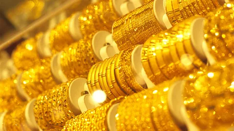 นักช็อปร้องว้าว!! ทองร่วงอีก 250 รูปพรรณขายแค่บาทละ 19,050