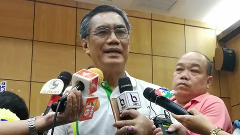 กกต.ติ๊ดชึ่ง