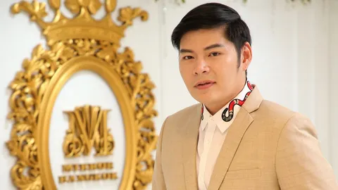 ปภาณ ไกวัลศิลป์ เจ้าของไอเดียชุดวิวาห์ลักชัวรี "MIRROR MIRROR BANGKOK"