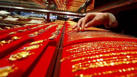 ทองไทย ลดลง 50 บาท รูปพรรณ ขายบาทละ 19,150 บาท