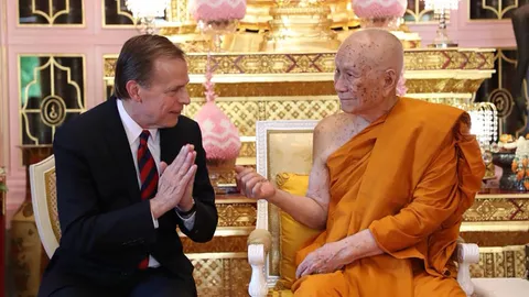 ‘สมเด็จพระสังฆราช’ ประทานพระคติธรรมแก่ทูตสหรัฐฯ