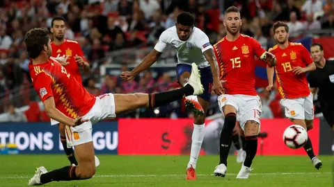 ชอว์หลับกลางอากาศ! อังกฤษ พังคาบ้าน สเปนบุกเชือด 2-1 เปิดหัวเนชันส์ลีก