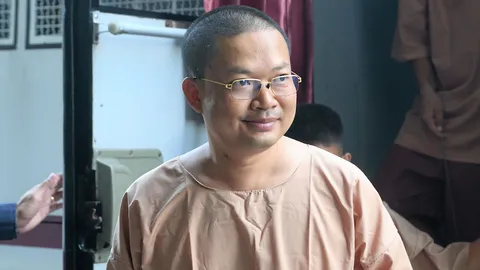 ติดคุกอ่วม