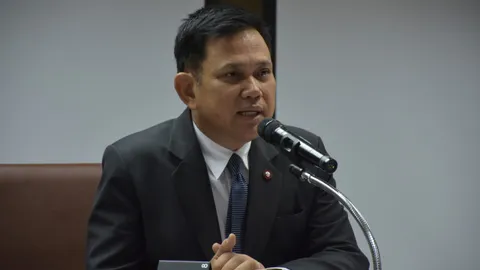 อดีตเลขาฯคุณหญิงอ้อ และสามี เบี้ยวนัดอัยการคดีสมคบฟอกเงิน