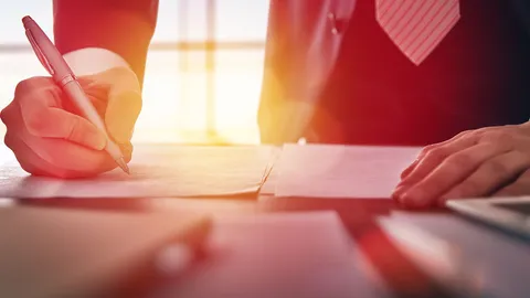 คำสั่งย้ายมิชอบ