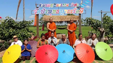 ชมนาพบธรรมบน “สะพานบุญไม้ไผ่”