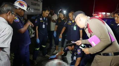 สามหนุ่มจะไปงานแต่ง รถตกคลองดับ 1 คาดฟังเพลงเพลิน!