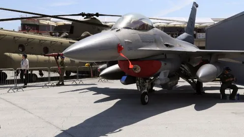 รัสเซียครองที่ 2 ค้าอาวุธให้ชาวโลก-มะกันแชมป์