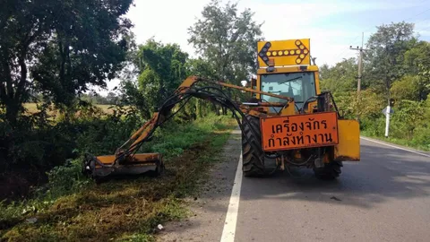 ทางหลวงชนบท จับตา “พายุปาบึก” ถล่มใต้ พร้อมเร่งซ่อมทางหากทำถนนขาด