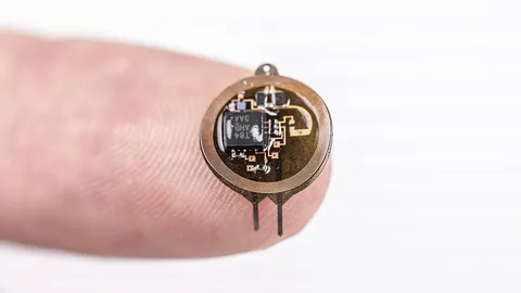 พัฒนาอุปกรณ์ควบคุมเซลล์ประสาทด้วยแสง