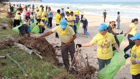พัฒนาชายหาดขนอมรับนักท่องเที่ยว