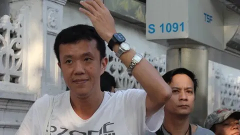 มือมืดบุกราดน้ำมัน เผารถยนต์ “เอกชัย หงส์กังวาน” จ่อแจ้งความบ่ายนี้ (คลิป)