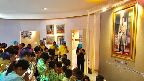 หนึ่งใจ ช่วยเหลือเกษตรกร นำเยาวชนร่วมกิจกรรม เรารักในหลวง ร.10 