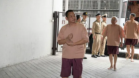 ยกฟ้องกลุ่มพันธมิตร ปิดล้อมรัฐสภาเมื่อ ปี 2551 ชี้ชุมนุมโดยสงบตามสิทธิ