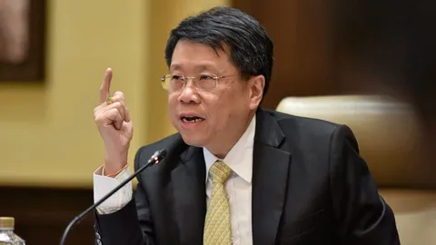 “ธีระเกียรติ” ปัดฝุ่นงานสารวัตรนักเรียน 