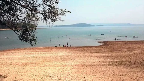 “หาดสวนหินวาริชภูมิ” เสน่ห์เที่ยวเมืองรอง