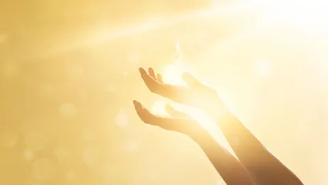 มนุษย์สร้างเทพ?