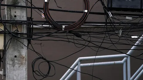 กฟน.นำสายไฟลงใต้ดิน 3 ปี จากพระราม 7-แยกท่าพระ