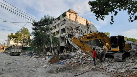 รื้อตึกจนถล่มซ้ำซาก-จี้ กทม.กวดขัน