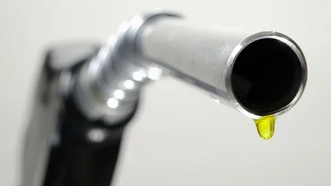 ค่ายรถ "สหรัฐฯ-อียู" ไม่พร้อม กบง.พลิกเกมบี 10 น้ำมันทางเลือกของผู้บริโภค