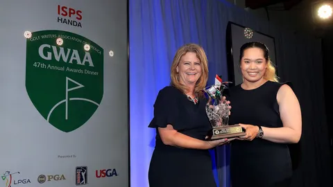 "โปรเม" กระหึ่มวงการ รับรางวัลนักกอล์ฟยอดเยี่ยมแห่งปีจาก GWAA