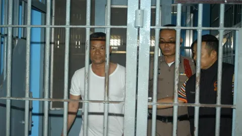 หวั่นญาติรุมกระทืบ โร่ฝากขังฆาตกรอำมหิต ค้อนทุบฆ่าลูกเลี้ยงท้องแก่