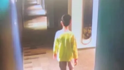 เด็กไทยวัย 14 หายจากโรงแรมในโตเกียวกลางดึก พ่อแม่วอนช่วยตามหา