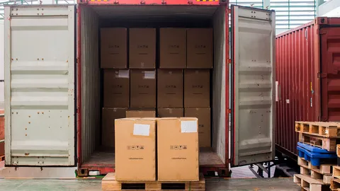 สมอ.จัดหนักปูพรมบุก 4 โกดังย่านแสมดำ เจอสินค้าไร้มาตรฐานสั่งยึดอายัดทันควัน