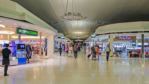 ดิวตี้ฟรีสุวรรณภูมิแข่งเดือด