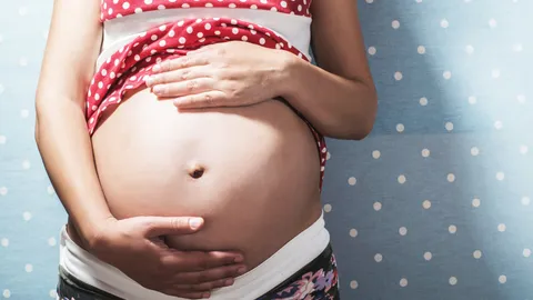 น้ำคร่ำแตกท้องแฝด 5 เดือน แม่อ้างหมอบอกลูกตายแล้ว ทั้งที่เด็กยังดิ้น