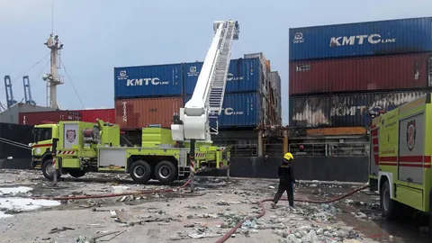 กทท.ฟันเอาผิด เจ้าของ "ตู้สินค้า" บึมไหม้เรือวอด