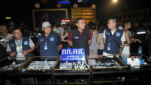 จับสเปซผับ ปาร์ตี้ยาชุดนักเรียน ฉี่ม่วง 120 คนเสนอปิด5ปี!